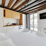 Quiet Studio For 2 People - Le Marais