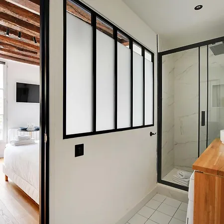 Apartment Quiet For 2 People - Le Marais *